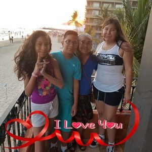 Meet your Posher, Aracely